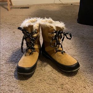 Winter boots